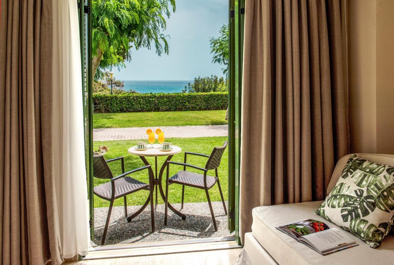Bungalow con Vista Mare - Fila Frontale